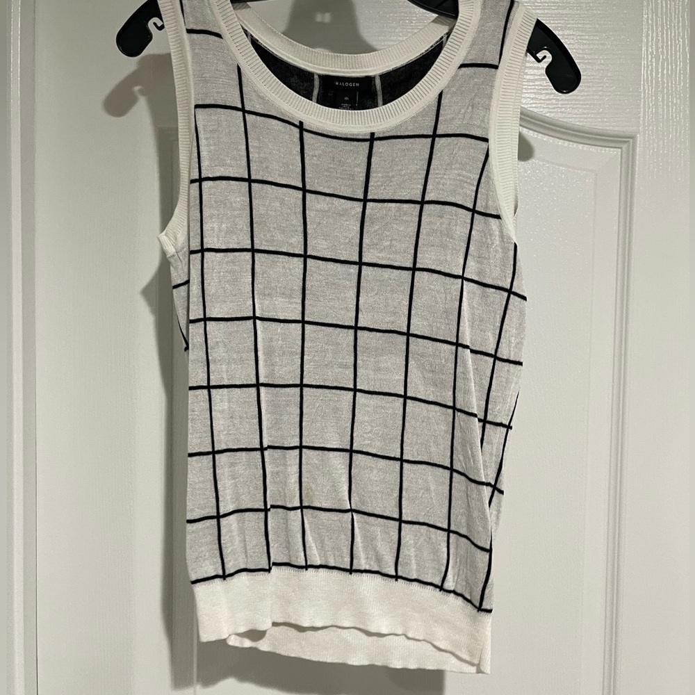 sleeveless blouse sweater top